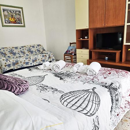 Stella Marina Apartment Salerno Bagian luar foto